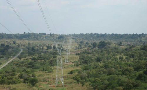 广袤的安哥拉,银线拉近了彼此的距离,也加快了区域现代化进程的步伐-电力工程 10.1.jpg